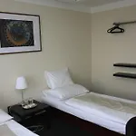 Отель Hotel Kladno Кладно