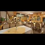 Hotel Kladno Кладно