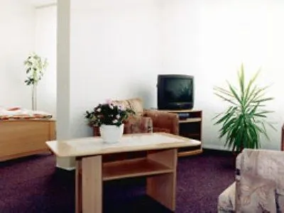 Hotel Retro 3*