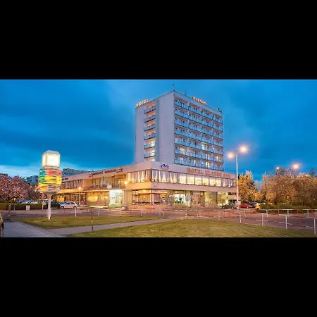 Отель Hotel Kladno