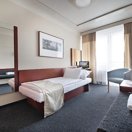 Отель Hotel Kladno Кладно